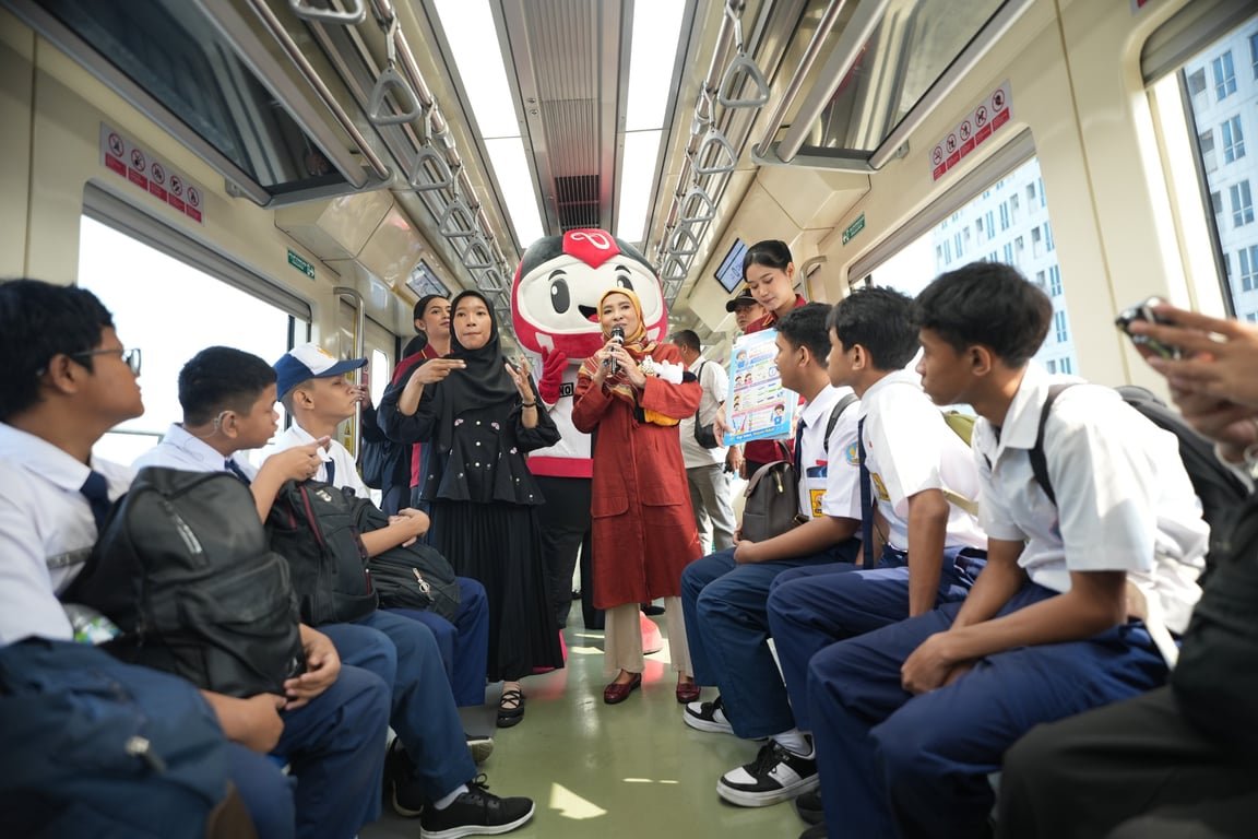 Hari Anak Nasional, drg. Ambar Puspitasari SpKGA,  Edukasi Kesehatan Gigi Murid Disabilitas pada Pengguna Transportasi Publik